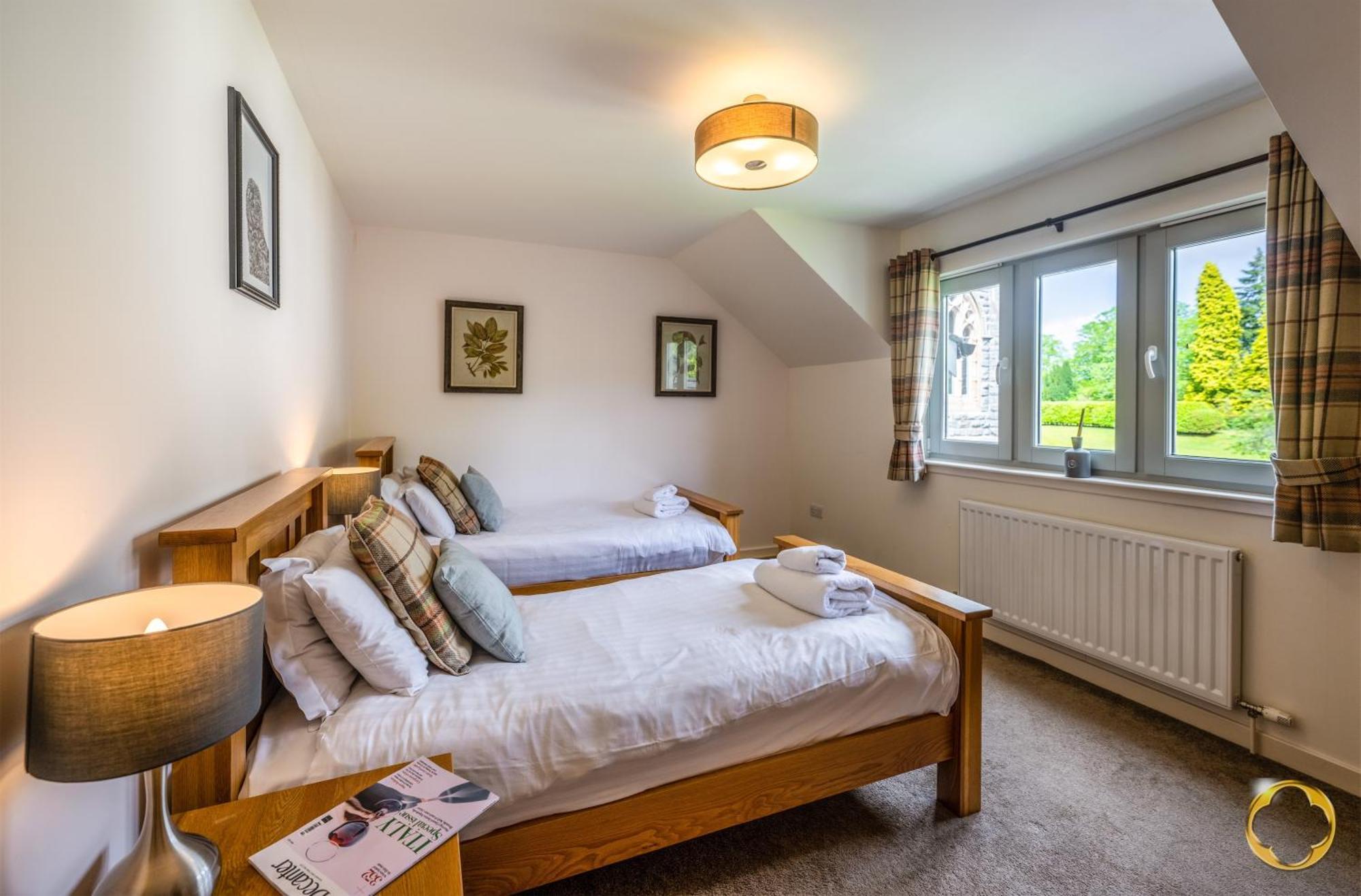 Highland Club Direct Apartment Fort Augustus Bagian luar foto